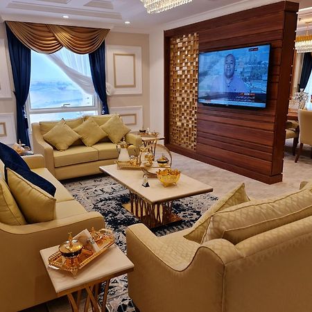 Holiday Villa Hail Ngoại thất bức ảnh
