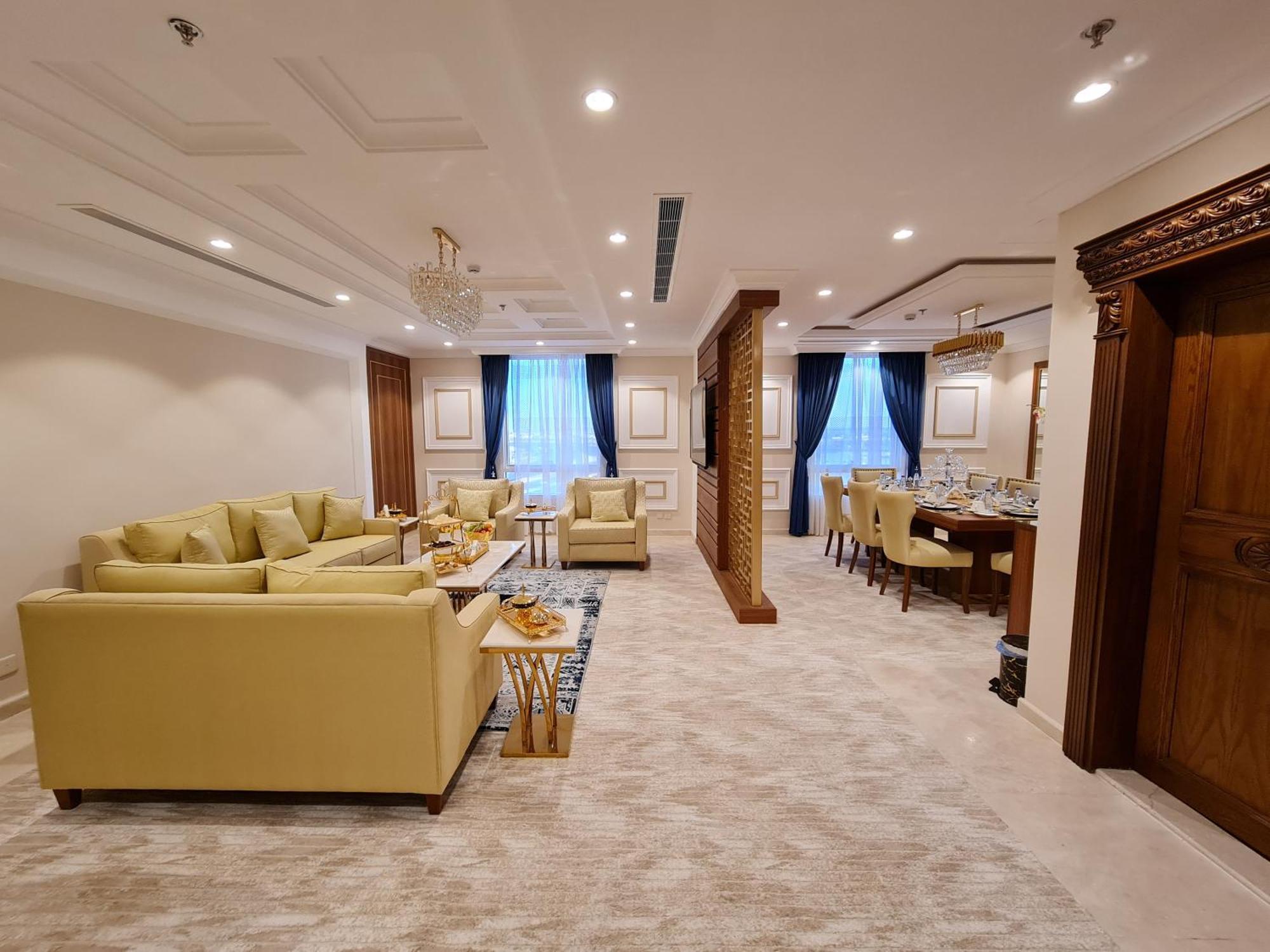 Holiday Villa Hail Ngoại thất bức ảnh