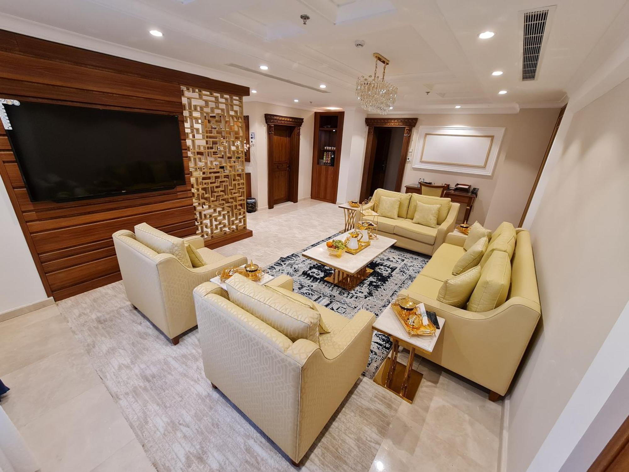 Holiday Villa Hail Ngoại thất bức ảnh