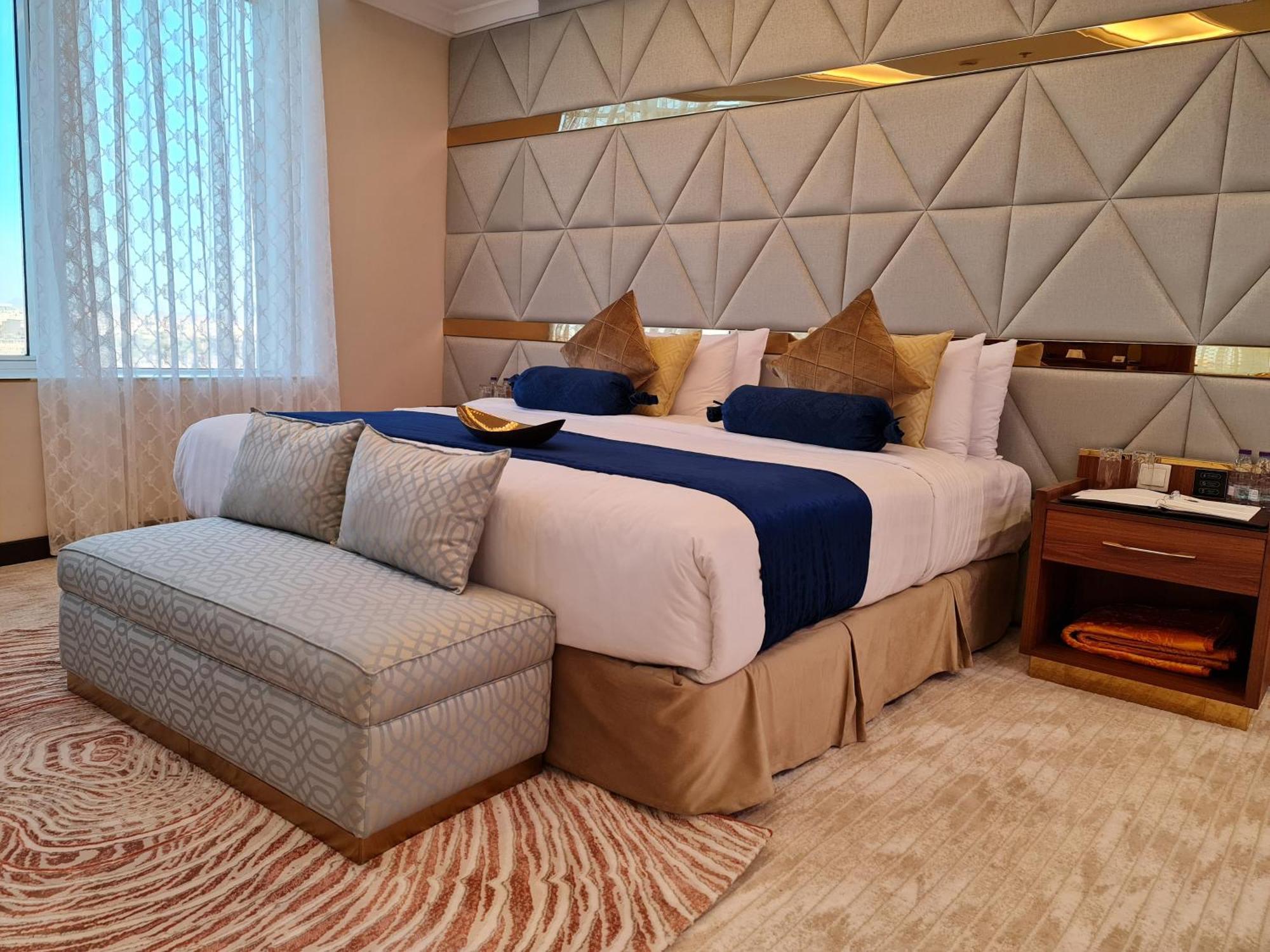 Holiday Villa Hail Ngoại thất bức ảnh