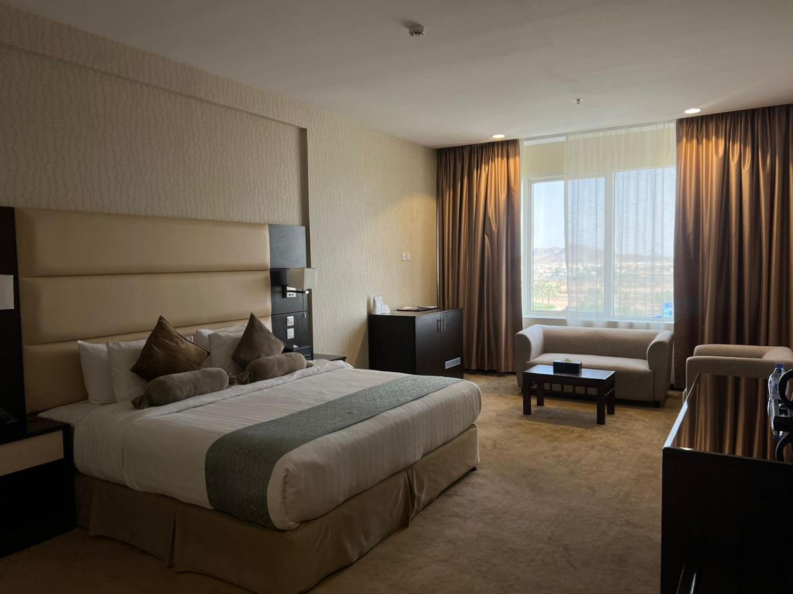 Holiday Villa Hail Ngoại thất bức ảnh