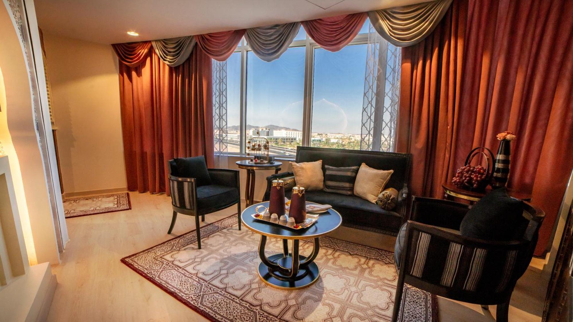 Holiday Villa Hail Ngoại thất bức ảnh