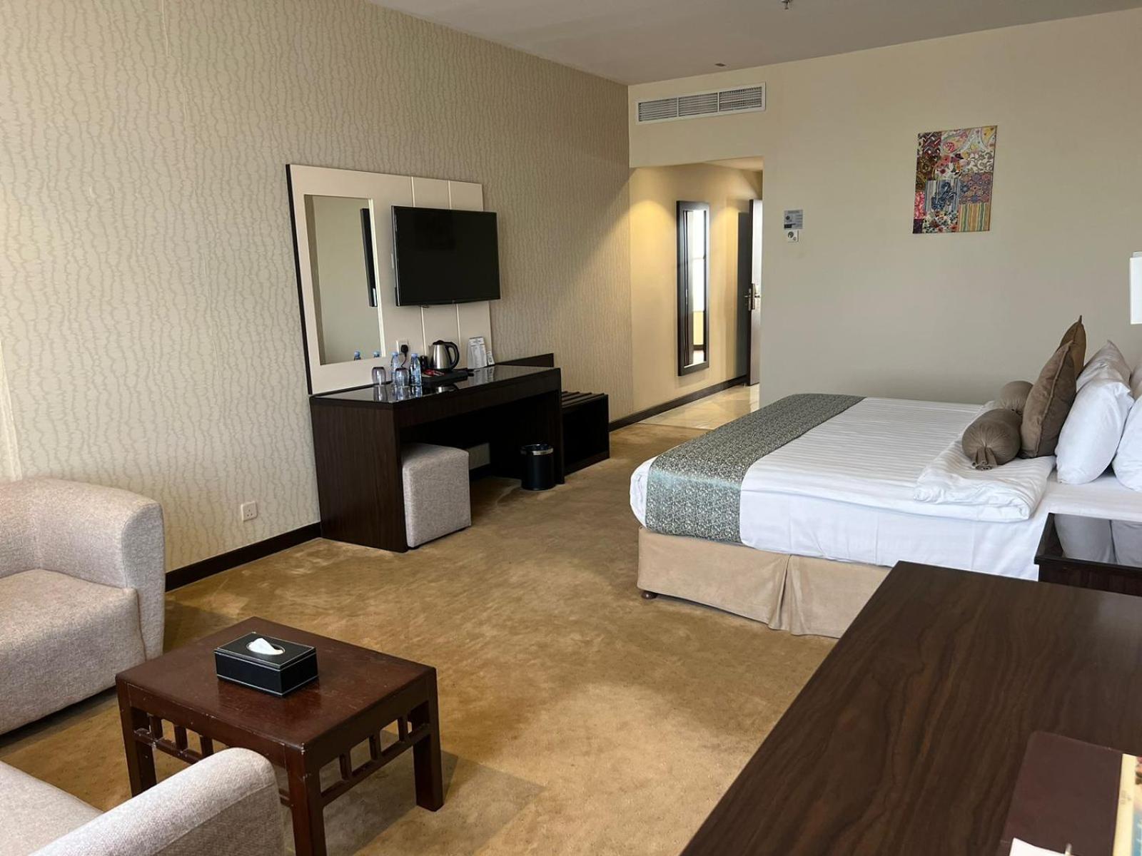 Holiday Villa Hail Ngoại thất bức ảnh