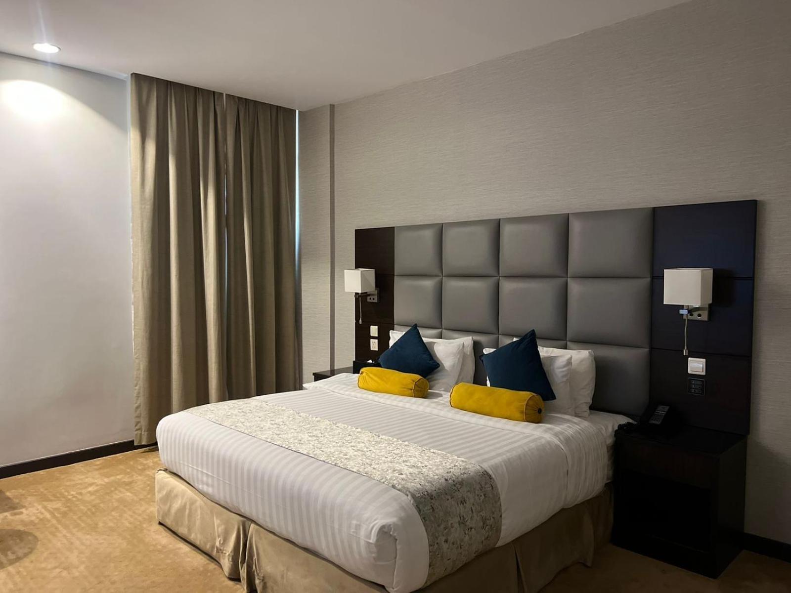 Holiday Villa Hail Ngoại thất bức ảnh