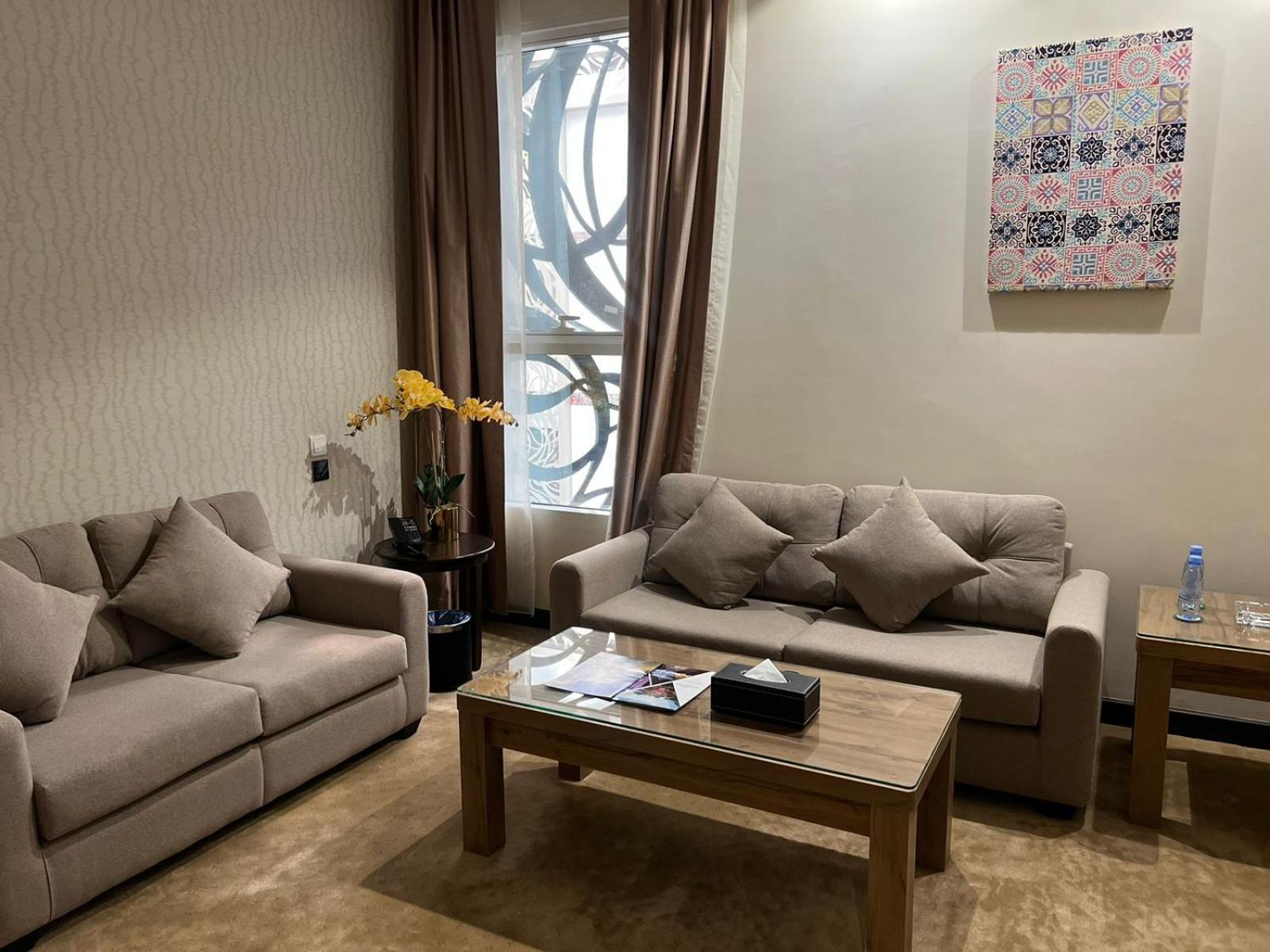 Holiday Villa Hail Ngoại thất bức ảnh
