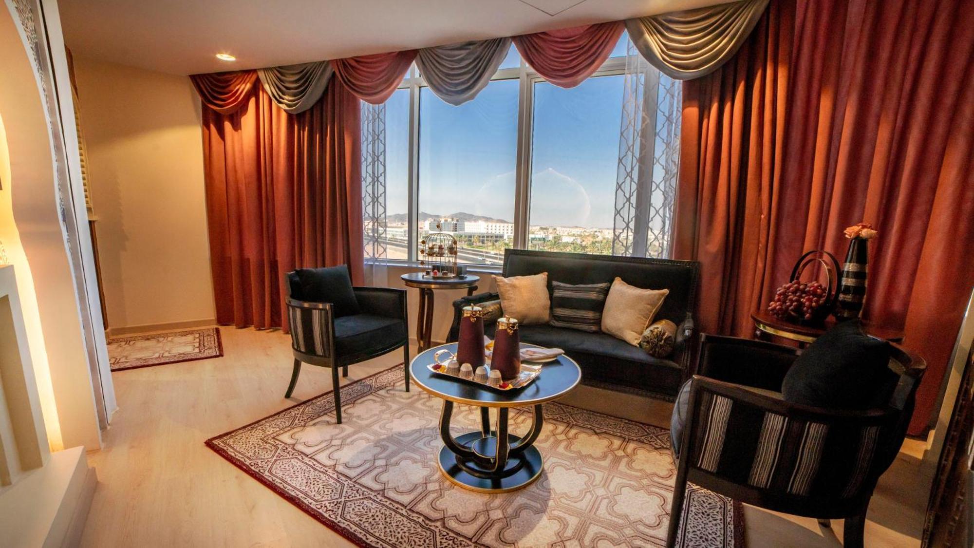 Holiday Villa Hail Ngoại thất bức ảnh